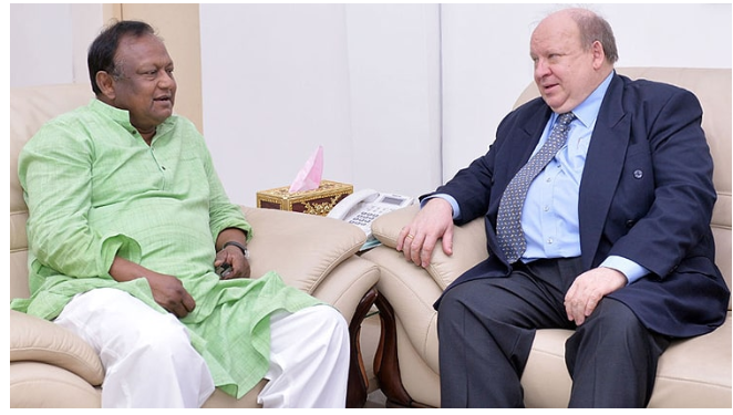 KaluVeda's tweet photo. Dhaka and Moscow are expected to sign a MoU next month in an effort to remove trade barriers and increase bilateral trade.

https://t.co/JP78Htsz4h

#globaltrade #export #import #Russian #trading #Bangladesh #agribusiness #agriculture  #WTO #moscowtalks #Dhaka https://t.co/koA1tIjEXm