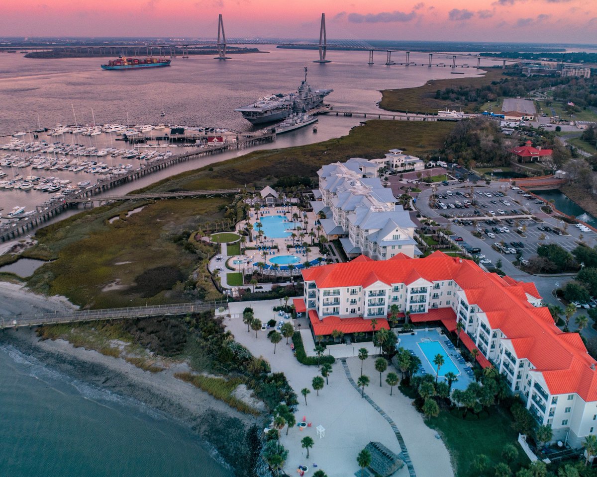beachclubchs's tweet photo. A little magic for your Monday https://t.co/V1Bj24pQpy