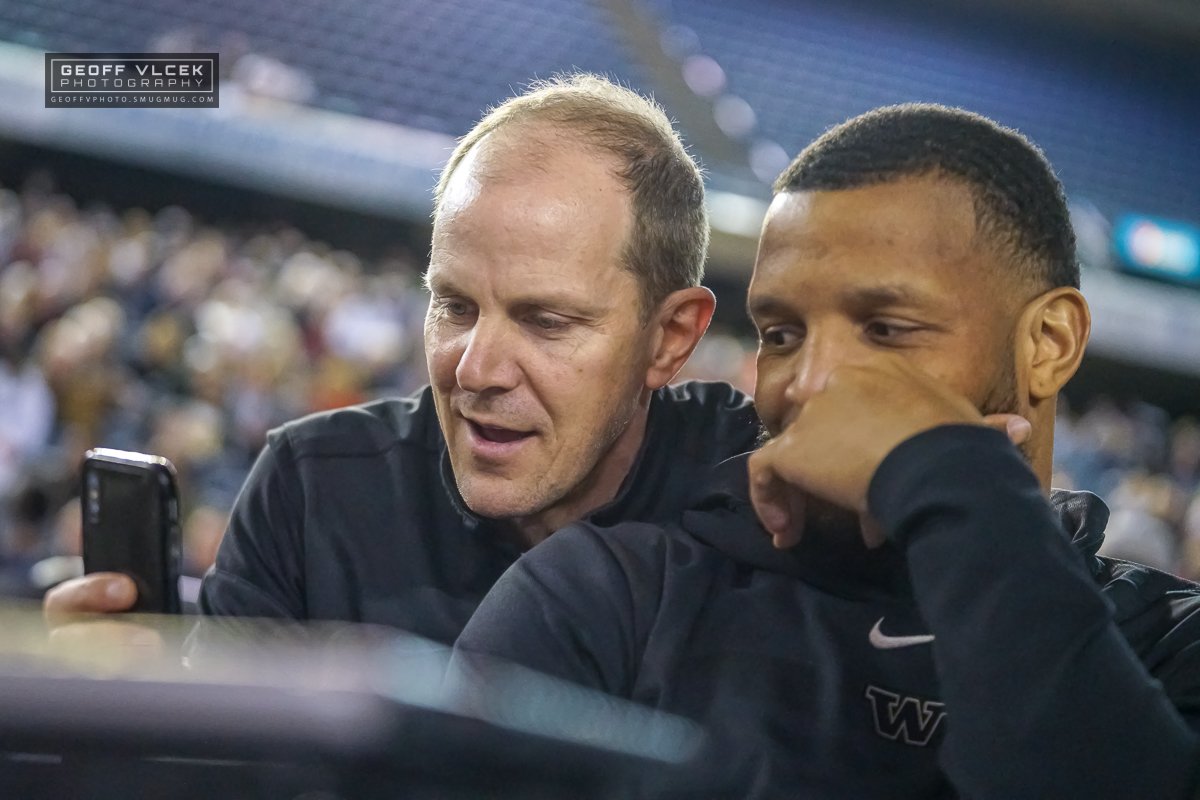 GeoffVPhoto's tweet image. That #moment you are photographing a #basketball game &amp;amp; you spot the @UW_MBB @Coach_Hopkins on a #recruiting FT call. You have to catch it! 3/1/19 #hoops #CoachHopkins