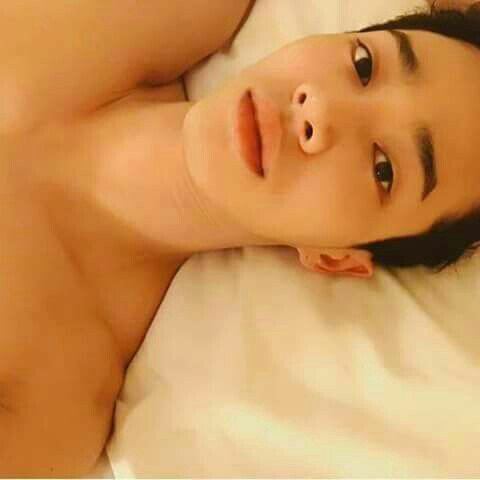 zXSimon_saysXz's tweet photo. #SeductiveSunday https://t.co/uE9QFkKFvO