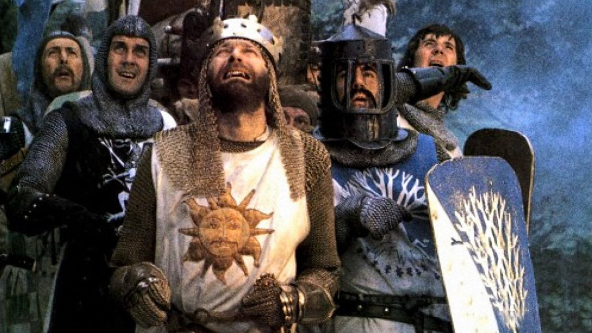 RodriRox's tweet photo. Os voy a contar el chiste de los Monty Python que tardé cerca de 18 años en coger y que me parece una forma brillante de firmar una de las mejores películas del mundo. 

EL CHISTE DE "INTERMISSION" DE LOS CABALLEROS DE LA MESA CUADRADA.

👇 Abrimos hilo 👇 https://t.co/ahiGBPNxcq