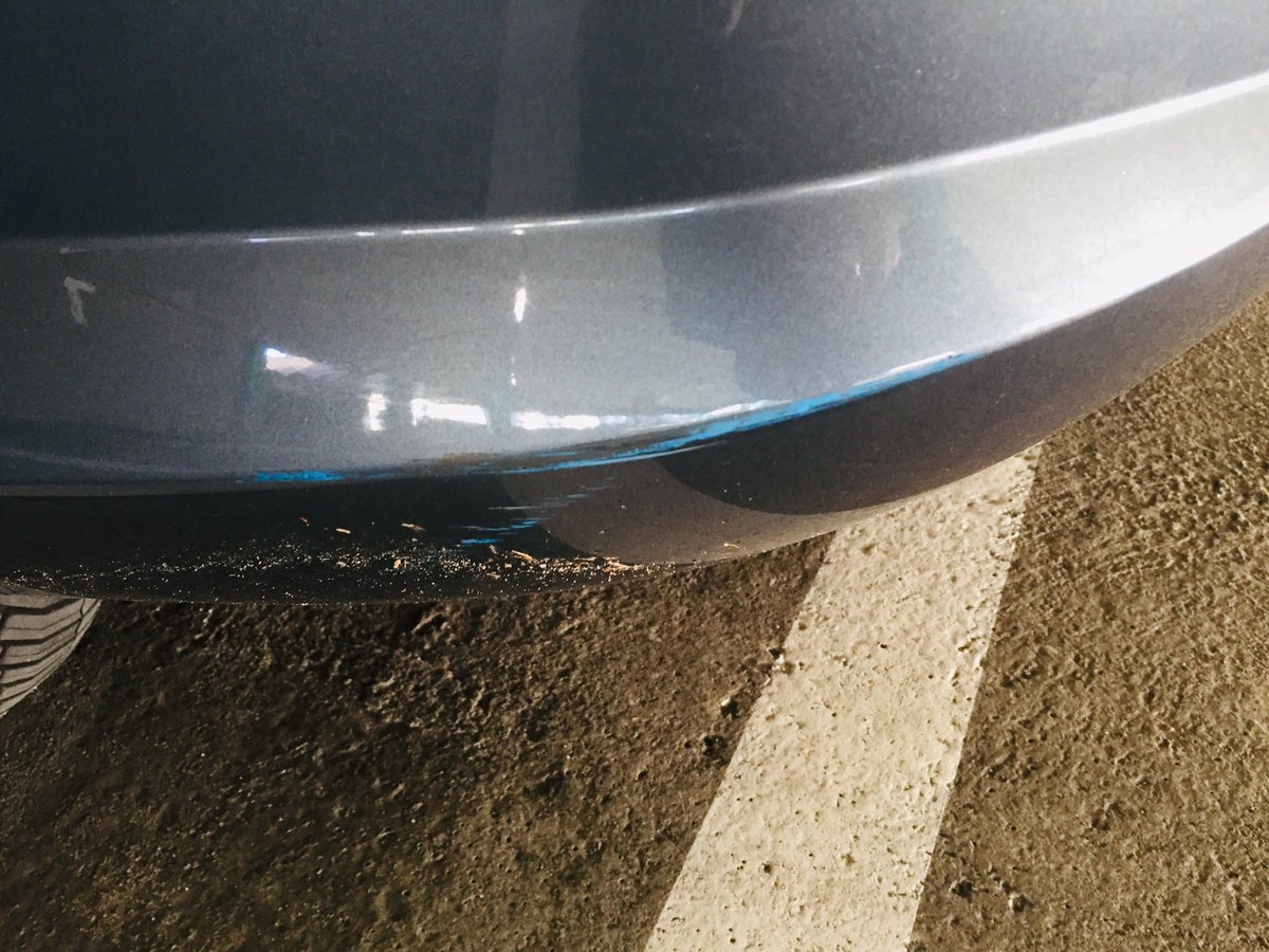 NeleGies1's tweet photo. Deze middag bij @MonkeyTownBleis iemand tegen mijn auto aangezeten 😡 zonder briefje achter te laten door gereden. Heeft iemand wat gezien? Stuur mij een bericht aub 🙏 https://t.co/0BkkKTUKYl