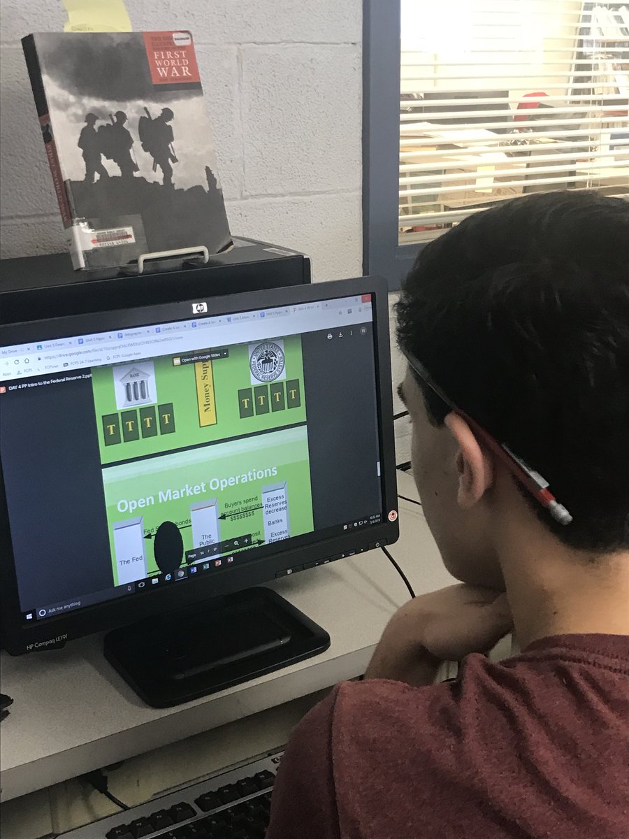 MrsLanghorne's tweet photo. Blended learning in AP Economics! Ss have choice over how that demonstrate their learning @mcleanhigh @FCPSR2 #leapoflearning #ourfcps #pushthepineapple https://t.co/pWw8255A6A
