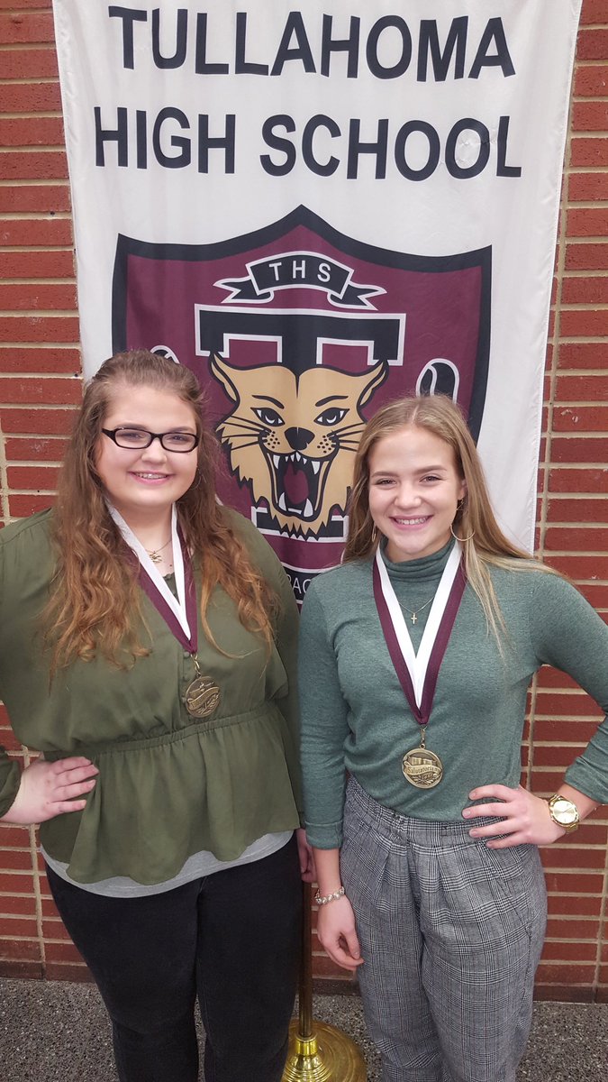 TullahomaHS's tweet photo. Congratulations to Tullahoma High School Class of 2019 Valedictorian Lillian Charboneau (pictured left) and Salutatorian Natalie Todaro (right).  We are proud of these ladies’ distinguished accomplishments and wish them continued success in all future endeavors. https://t.co/z75C5P1452