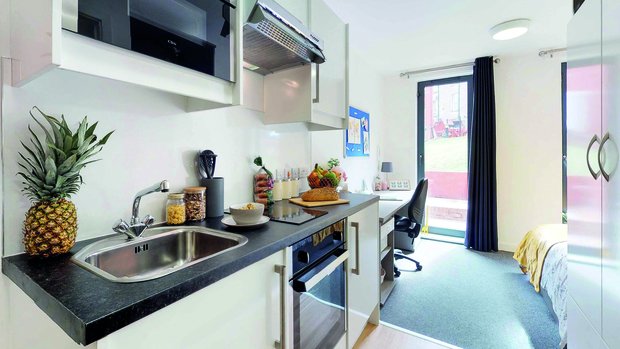 Set in the West End of Edinburgh, Nido Haymarket student accommodation is just minutes from the city centre and a stone’s throw from plenty of bars, shops and cafes. Enjoy 24-hour security, superfast WiFi, large social spaces and a unique events programme istudentaccommodation.com/edinburgh/resi…