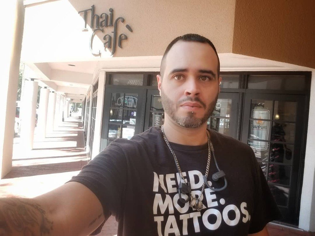 RT twitter.com/RalphyVphotos/… Fresh cut and shave. #Miami #ShutterSpeedsEye #Relaxing #Cleancut #FreshCut #Barber #Barbershop #mainstreet #MiamiLakes #CityofMiamiLakes #TownofMiamiLakes #SoFreshandSoClean #NeedMoreTattoos (at Miami Lakes, Florida)

…