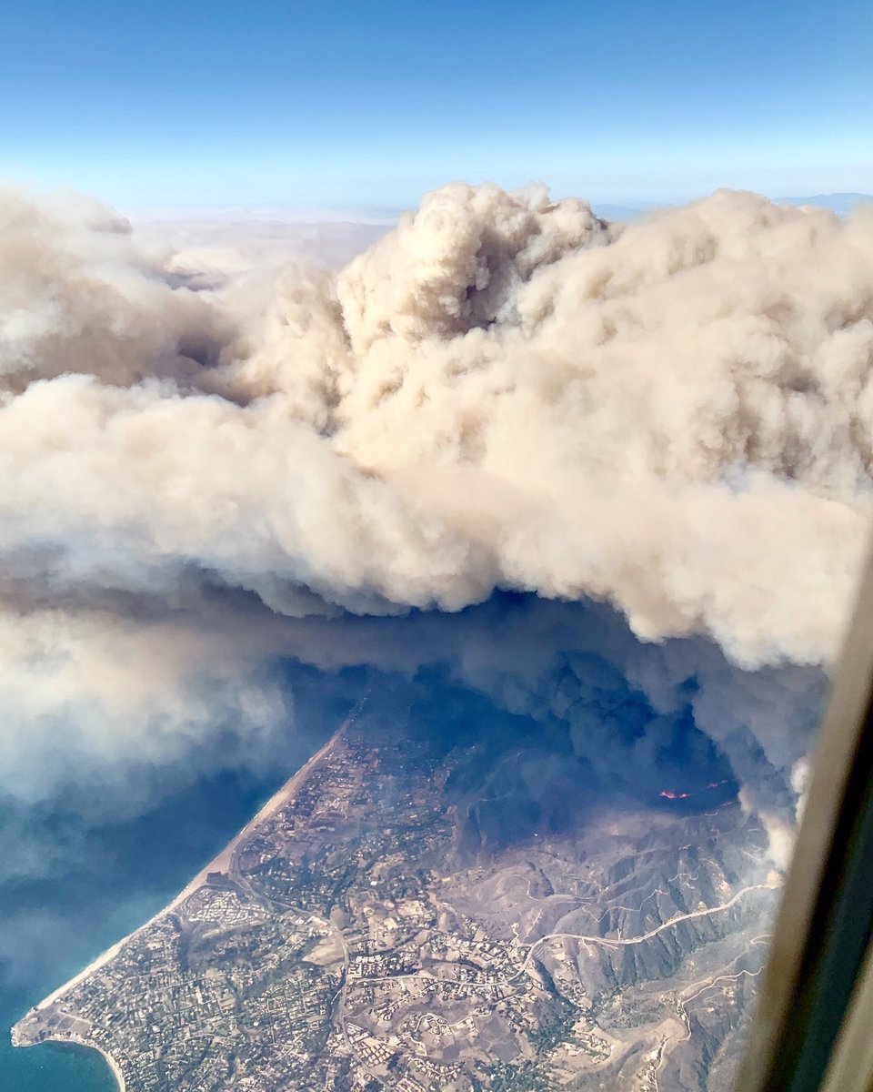 eugenegu's tweet photo. @realDonaldTrump @GovernorKayIvey After the largest wildfires in California’s history, Trump threatened to withhold FEMA funds from the devastated families who lost their homes and loved ones and blamed the state for “poor Forrest management.” He literally gave the state his F treatment. https://t.co/6zYT5S52Vw