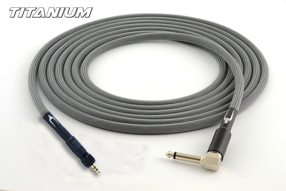 UroCables's tweet photo. Si lo tuyo no son los cables, no hay problema. Tenemos los cables para los que no los usan. Para sistemas inalámbricos con conectores jack de 6.35mm y/o conectores minijack de 3.5mm. 
Disponible en los 9 colores característicos de la marca.
En nuestra web https://t.co/Dkg0l3leg7 https://t.co/fNCzo1GbQ0