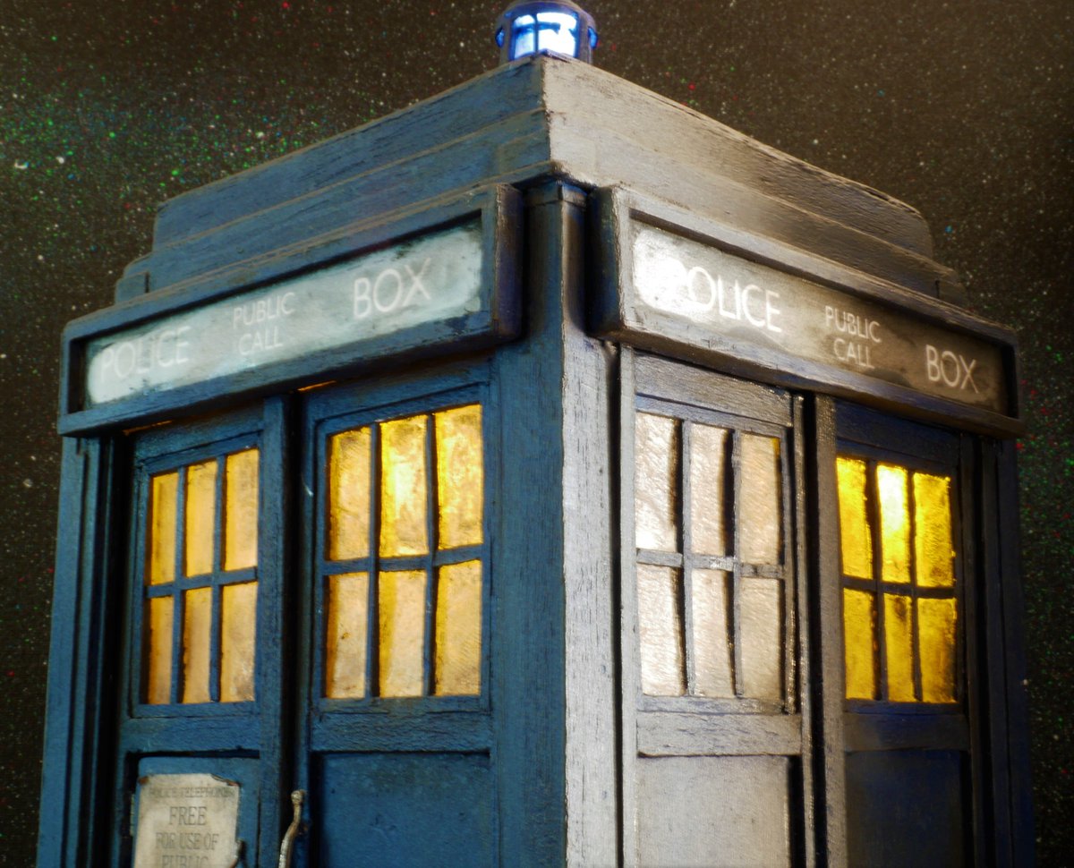 CreationsMake's tweet photo. Tenth doctors tardis :-) Scratch built and approx 1/6 scale #makeitsocreations #makeitso #tardis #tenthdoctor #doctorwho #davidtennant #timetravel #modelbuilder #scalemodel #scratchbuild #miniaturemodels #weepingangels @doctorwho_bbca @bbcdoctorwho https://t.co/jVI6Q9cxGW
