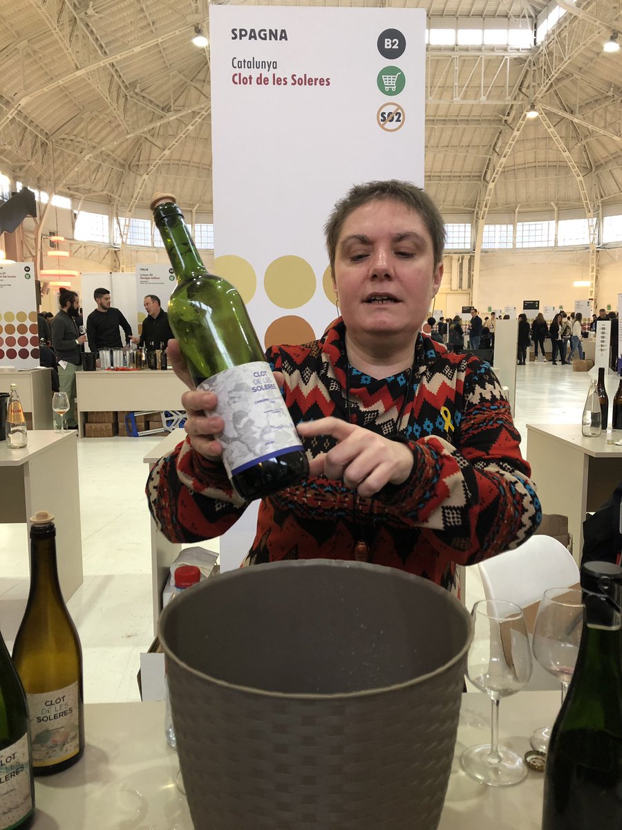 AlessiaSaro's tweet photo. Definitely my choice #livewine #livewine2019 #livewinemilano https://t.co/YLYItzY0VN