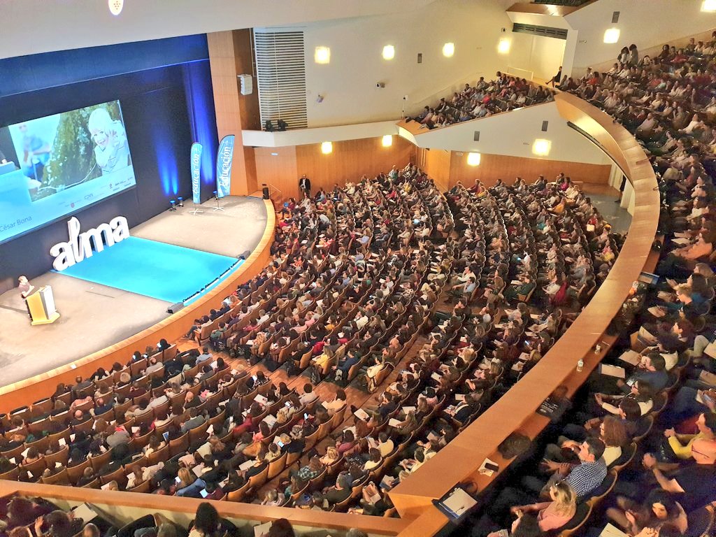 ProfesorJuanCar's tweet photo. Muchas gracias por compartir estas Jornadas ALMA #almadocente con nosotros @CPRRegionMurcia y @sifopcarm Aunque no están todos los que han ayudado en la organización de estas Jornadas, me gustaría compartir estas fotos 😊😊 y reconocer el trabajo de todos 
@Educarm @AdelaMCacha https://t.co/4pcfuD4amP