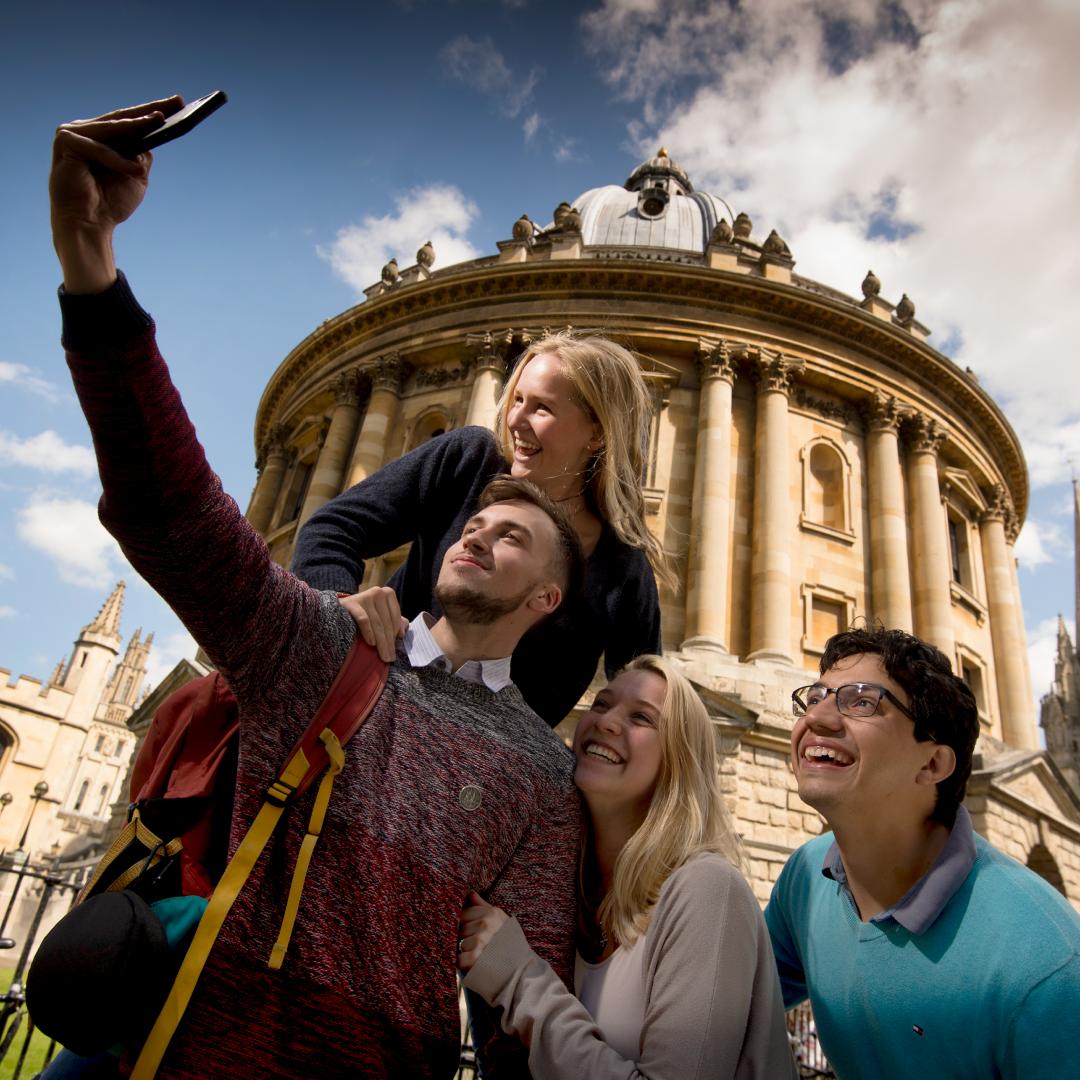 OIEGENGLISH's tweet photo. ✈️🌍👬👭👫 Travel the world, make new friends &amp; learn English. Core to our schools is the social programme helping students connect &amp; explore their city.
More at https://t.co/yTq6MI66st
#connect #travel #visituk # visitusa #visitcanada #learnenglish #weareoxfordinternational https://t.co/F2izDnknvt