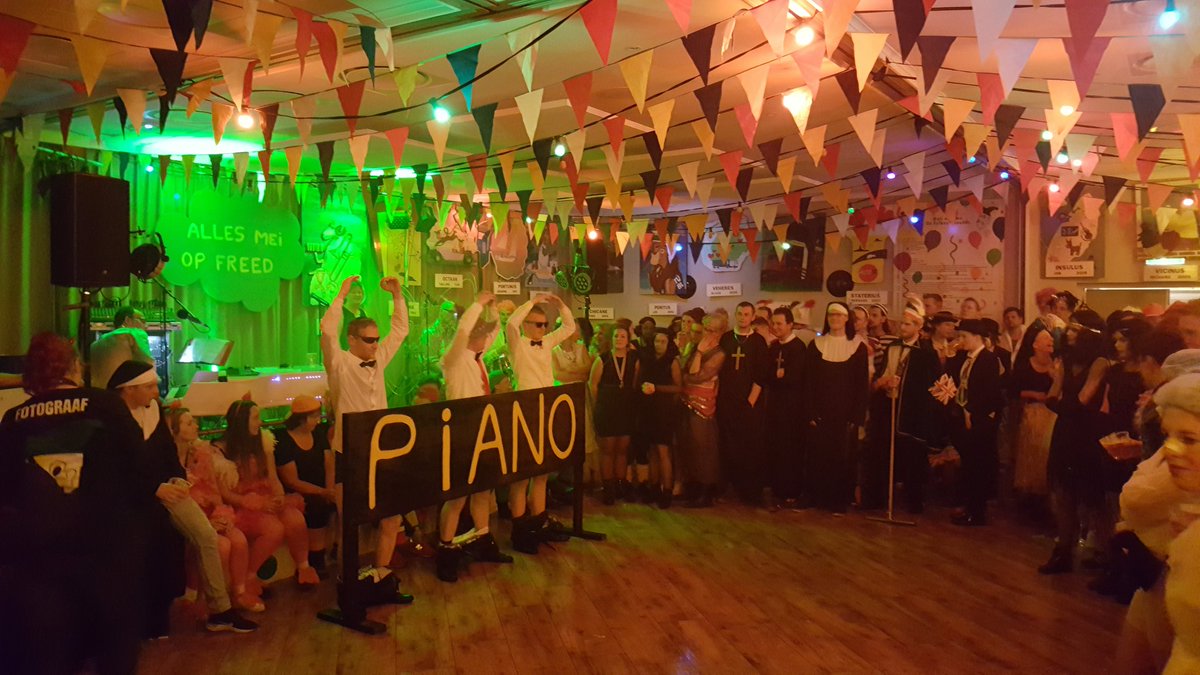 Ja, ja de boereploeg was er dit weekend ook weer bij! #klokkenspel #piano #toptrio