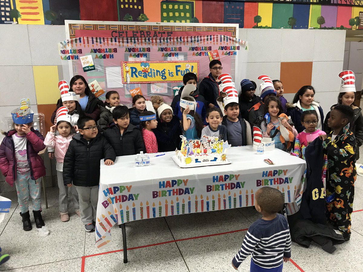 Pta76Q's tweet photo. We had such a great time celebrating Dr. Seuss’ birthday during movie night @PS76Q https://t.co/EK4IXKHiGS