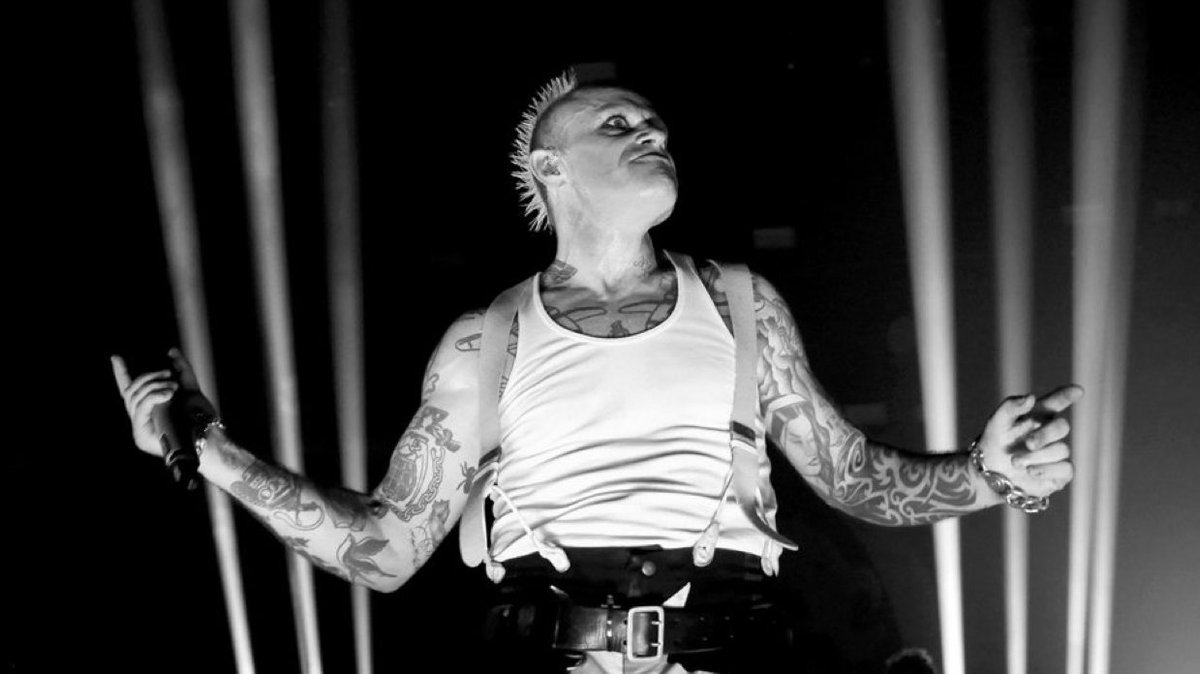 THR's tweet photo. Keith Flint, Frontman of U.K. Dance Music Pioneers The Prodigy, Dies at 49 https://t.co/mr089DX0vR https://t.co/168ieBONPA