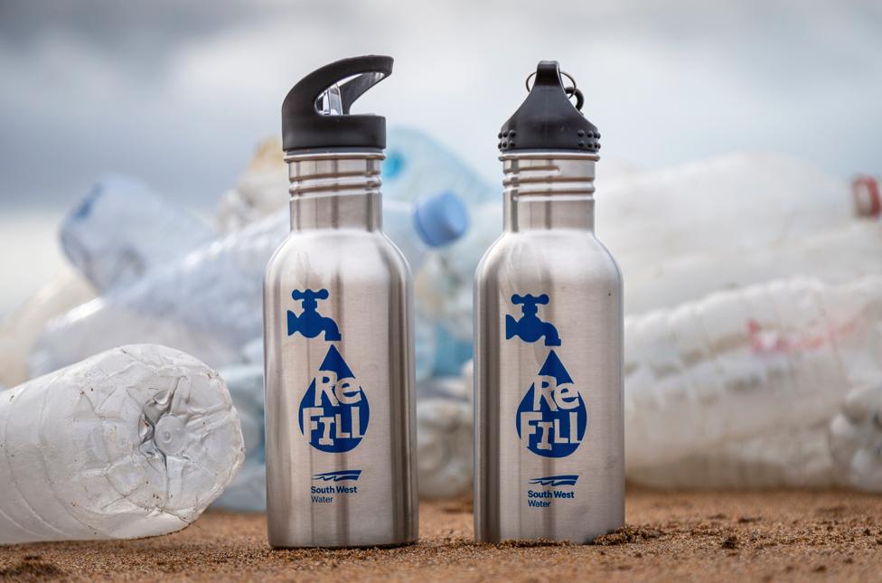 Would you like to save Devon beaches AND own one of these snazzy water bottles? Get one for £7 at beachcaresouthwest@keepbritaintidy.org – proceeds ploughed back into good causes @SouthWestWater @Refill @KeepBritainTidy #Exeter #plasticpollution
