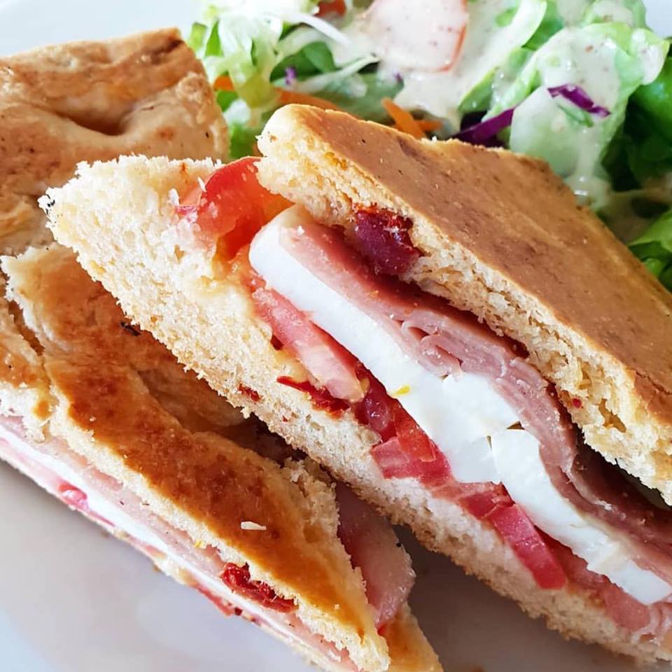 rediscoverBB's tweet photo. Pizza, pasta, salads, and sandwiches await at @openkitchenbb! 

Remember to save 10% with your re-DISCOVER lunch voucher - https://t.co/nPVSGB76Vo

#Barbados #restaurants #reDISCOVER https://t.co/dchatYsIot