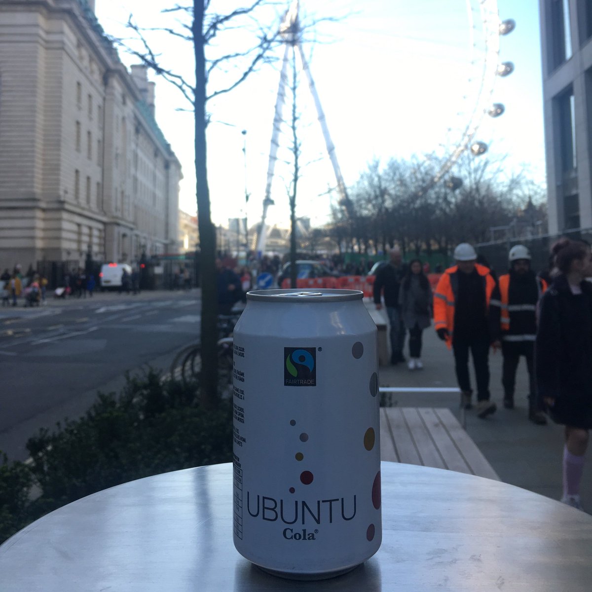 Ubuntu Cola tweet media