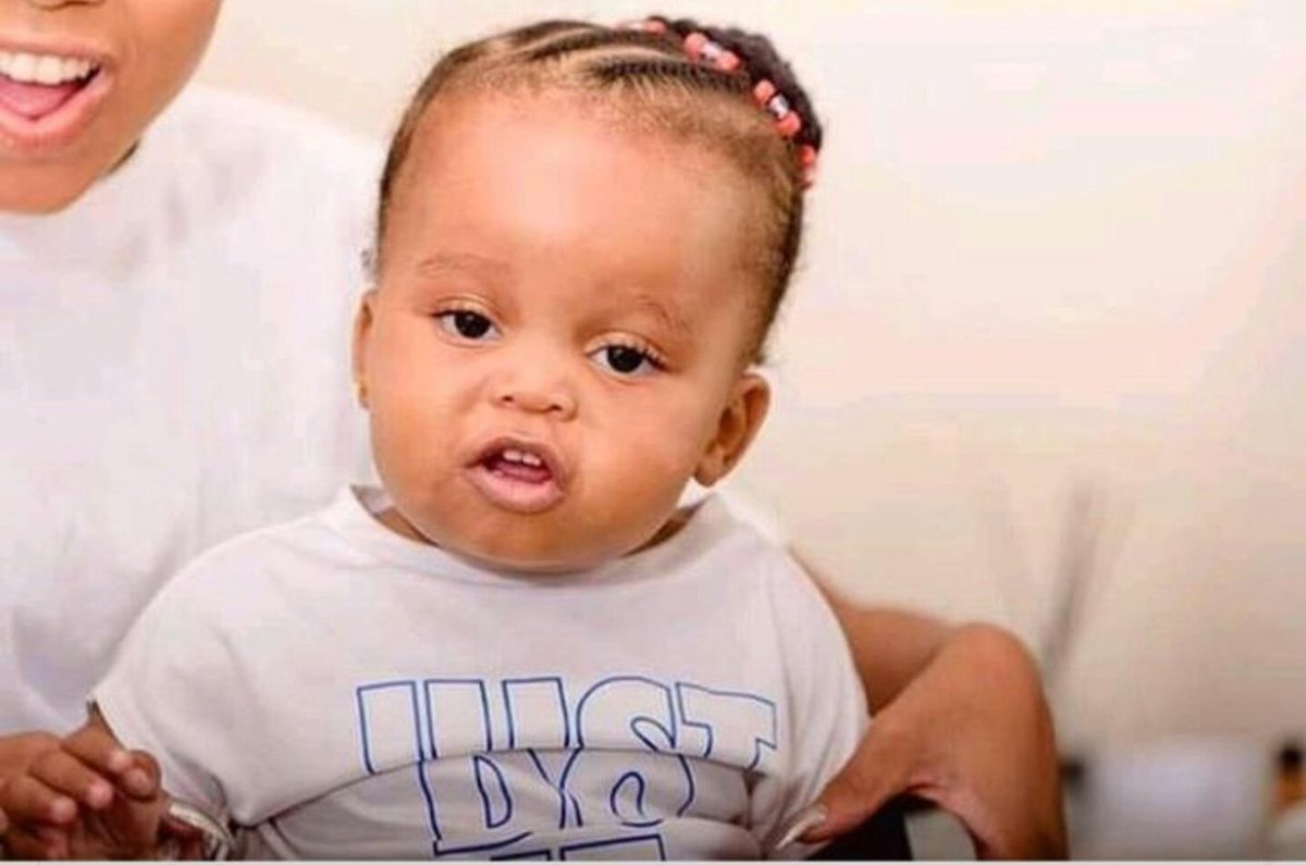 Jether_Calypso's tweet photo. #IfIWasBabes I would apologise to boost Mampintshi's ego and offer to give him head... when hes feeling good and coming, bite off his lil 🍆 and run away! 👿👿😈😈 https://t.co/FJV7Lb9viR