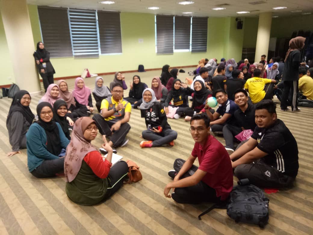 PhysedUitm's tweet photo. 3rd March 2019, Sunday.

Event: Edu Get Along (EGA)
Venue: Dewan Serbaguna Angsana.
Organizer: SMFP dengan kerjasama PMFP

#ohmyega 
#egavavavom 
#ega2019
#UiTMDiHatiku https://t.co/4tPrU7akcJ