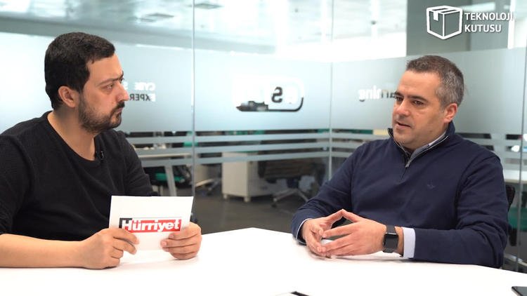 Önde gelen güvenlik yazılımı üreticilerinden ESET'in Ürün ve Pazarlama Müdürü Can Erginkurban, Teknoloji Kutusu programımıza katıldı; önemi her geçen gün artan siber güvenlikle ilgili sorularımızı yanıtladı hry.yt/RFecJ