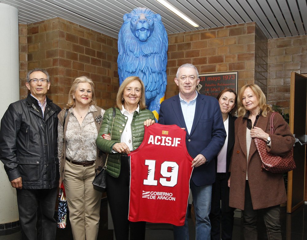 CasademontZGZ's tweet photo. EL OTRO PARTIDO | El apoyo a @ACISJF_Zaragoza, la celebración del Carnaval, la Dance Cam de @AuraRestaurante y más...
📄+Info: https://t.co/YkLfgR9slb … #BKZIBT | #SienteZaragoza🦁 #AúpaT https://t.co/zt9kMpsCqR