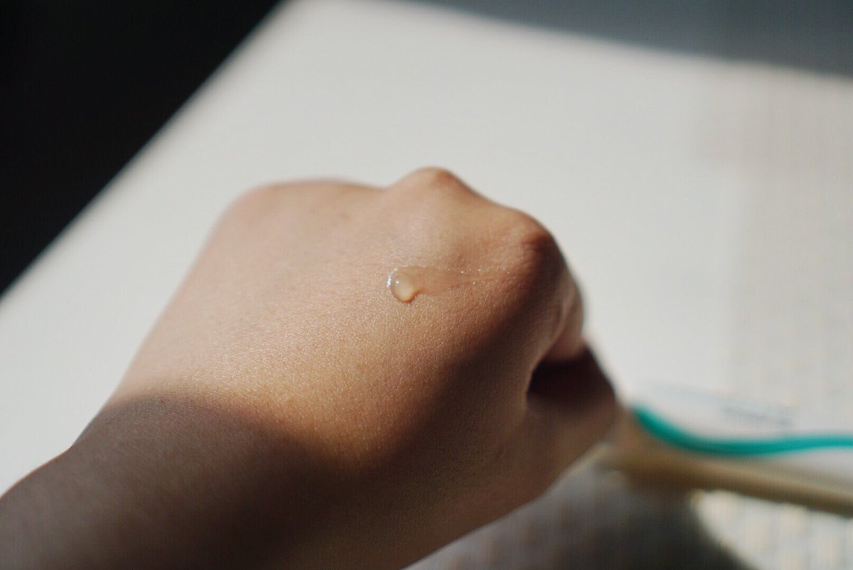 waiibearbie's tweet image. รีวิว Mederma สูตร Intense Gel รอยแผลเป็นจางลงเร็วจริง  (ของเราเป็นแผลใหม่) เนื้อเจลซึมง่าย ทาบางๆ แค่วันละครั้ง ให้ภาพมันเล่าเรื่อง &amp;lt;3