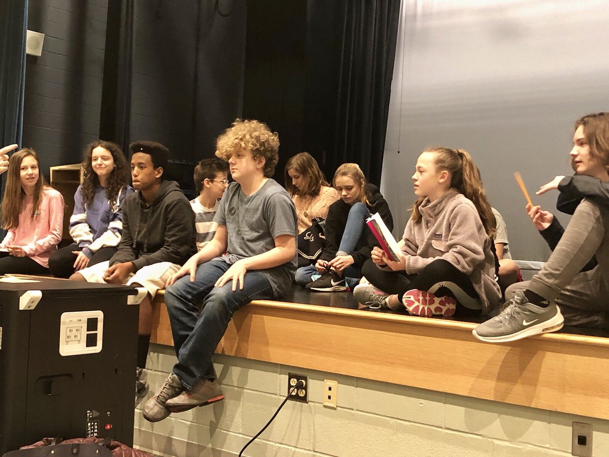 phmstheatre1's tweet photo. March starts our 3-day-a-weeks! Time to step it up a notch ...
#PracticeMakesPerformance https://t.co/qQ9jQWvdBm