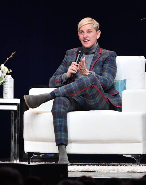 YourMorning's tweet photo. It was a night of laughs &amp; some one-on-one time with @TheEllenShow. #AConversationWithEllen featured a moderated Q&amp;A session for two shows in Toronto. There were candid convos about her childhood, career &amp; sexuality - offering fans of her show a closer look into her life. https://t.co/LaZzrxO4SD