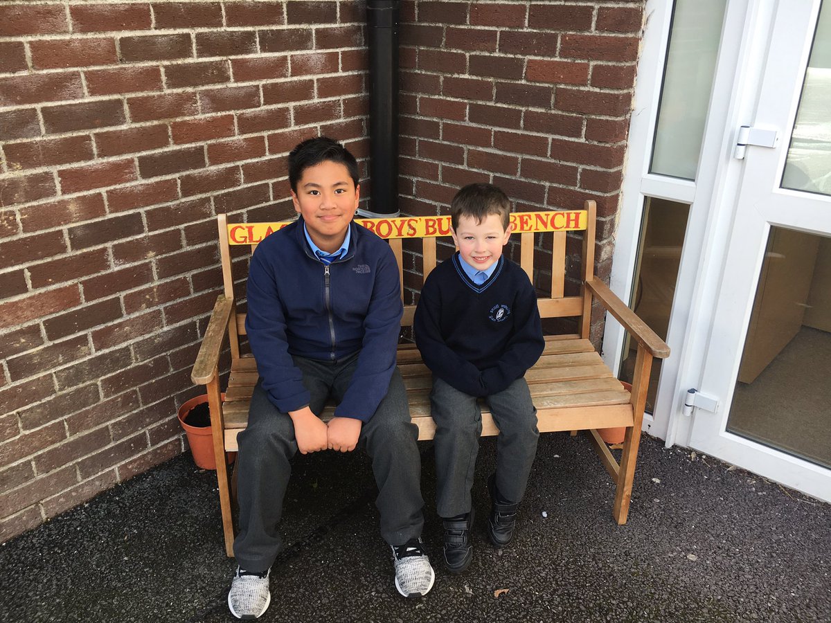 glash6thclass's tweet photo. With our new buddies at the @glasheenboys Buddy Bench!!! @HSEschoolsteam #BuddyWeek https://t.co/zPmQ5Gm34z