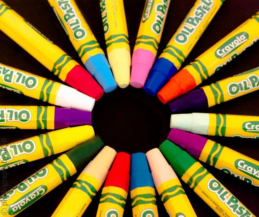 Crayola Oil Pastels - 28 oil pastel sticks