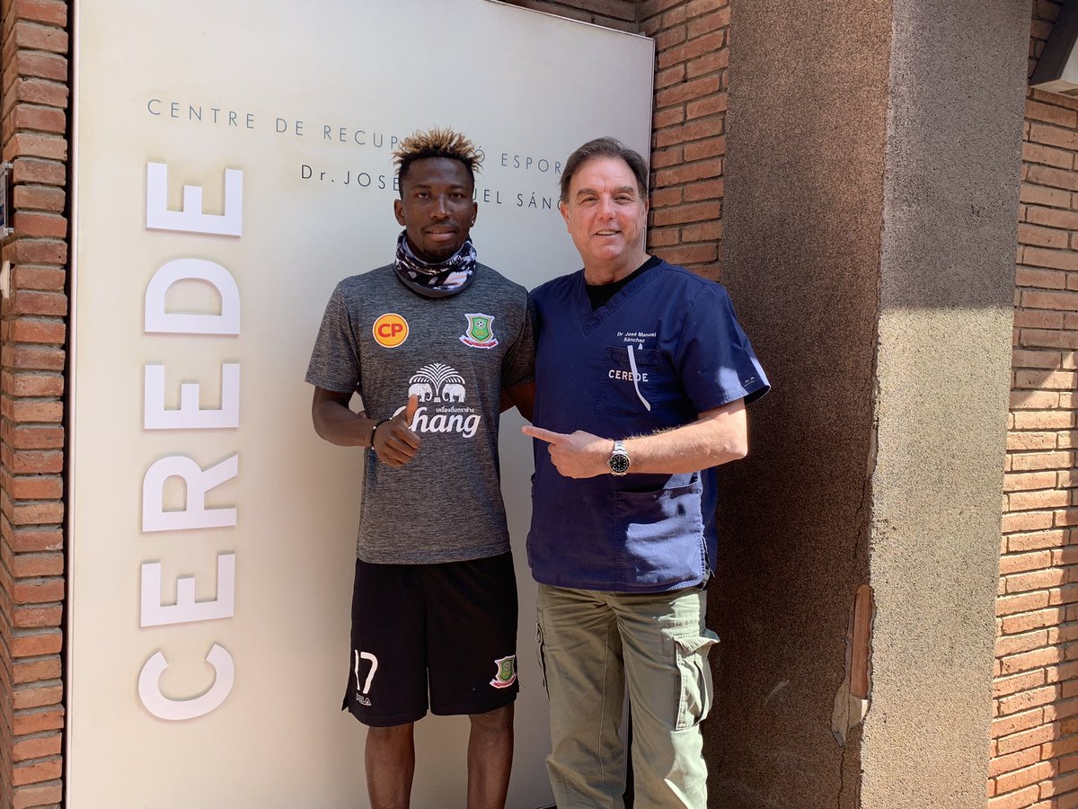 ceredesport's tweet photo. El futbolista internacional Jonathan Zongo se desplaza a Barcelona para acelerar y optimizar el proceso de recuperación de su lesión con el Dr Jose Manuel Sànchez 🔝⚽️@EPI_Advanced #EPI #exentric #muscle #tendinopathy #fisioterapia https://t.co/JLoHq2uTeG