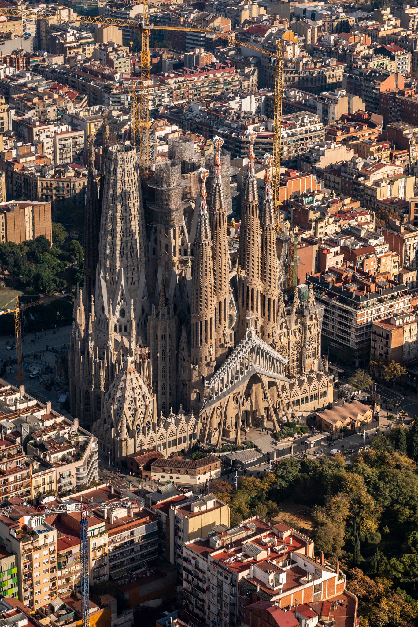 La Sagrada Família on Twitter: "An impressive comparison of the #