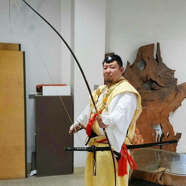 SamuraiKIX's tweet image. 本日はドバイより7名の方が観光体験修業に来てくださいました(^^)なかなか賑やかな１日でした。#長慶寺 #関西国際空港 #大阪府 #泉南市 #武士道 #体験 #修業 #吉塚寿幸 #山伏 #kix #oosaka #sennancity #katana #bushido#samurai #toshiyukiyoshizuka#yoshizuka#iai dlvr.it/R07PTp