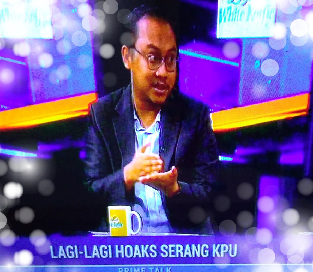 Rfksaputra_'s tweet photo. Gaya gergaji mas @verijunaidi https://t.co/A2X1r8S3yx
