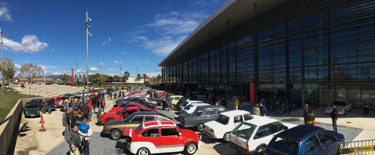 firaReusEvents's tweet photo. Celebra amb nosaltres la XIX edició d’Epocauto, una fira on podreu trobar tota mena de vehicles i motos d'època! T’esperem de 10 h a 20 h aquest dissabte 9 de març i de 10 h a 15 h el diumenge 10 de març.

Més informació:
https://t.co/lIrzY1Zf1O 

#Epocauto
@eventos_motor https://t.co/9VnWgVJrpV