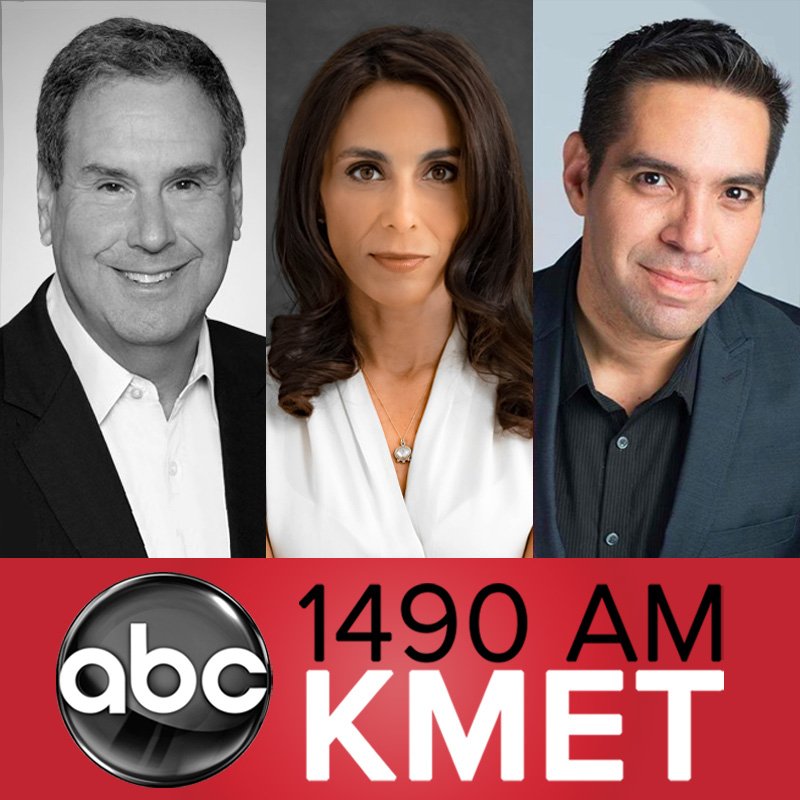 MelsStyles's tweet photo. Excited to go #LIVE on-air this morning from @shoptalk 2019 w/ host @AaronMSanchez &amp; an exciting line up of guests including @stevesadove @NeedSupply and @royerez - Join Us starting at 8:10am PST on @KMETRadio https://t.co/Vu4QWdVl8U https://t.co/Koh2ydZ9CD
