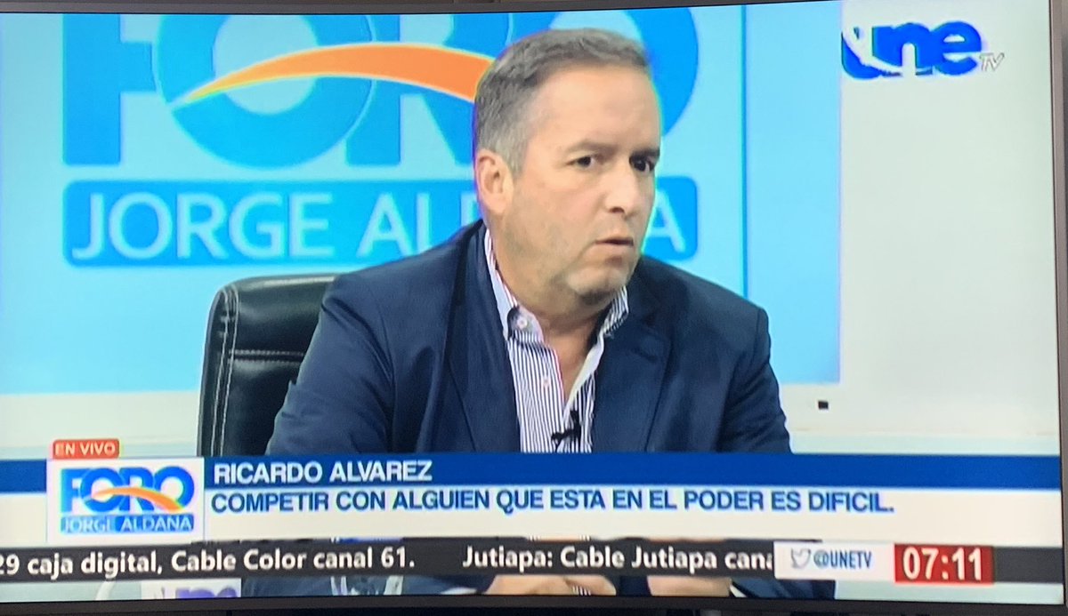 UneTvHn's tweet photo. “Estoy promoviendo y ya se introdujo en el @Congreso_HND a través del diputado @ReynaldoEkonomo, que se elimine la figura de Designado Presidencial”- @ricardo_hn en #ForoJorgeAldana. https://t.co/HWCXKCwsmP