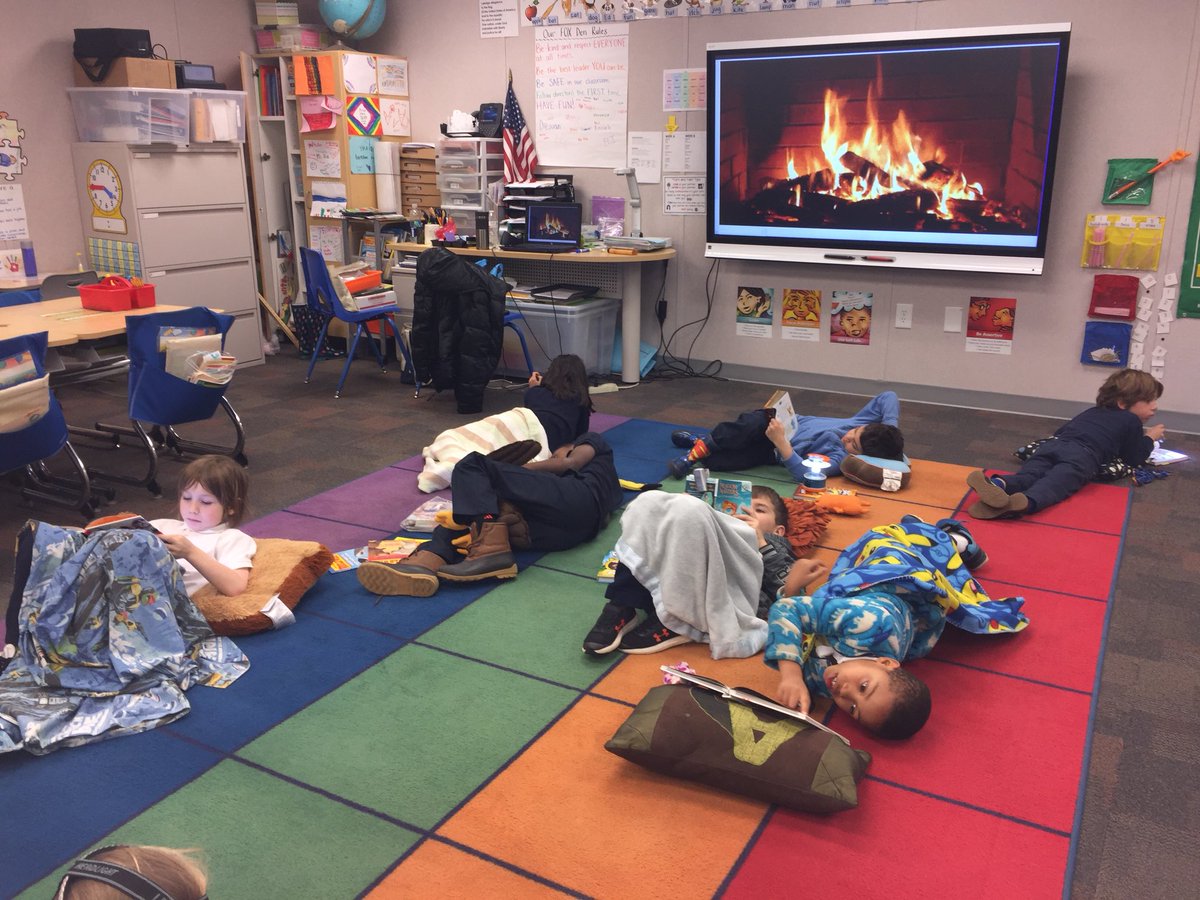 Maury2ndGrade's tweet photo. Happy belated Read Across America Day. We had so much fun during Flashlight Friday!! 📚🔦@MauryElementary https://t.co/yaLNjB1nEm