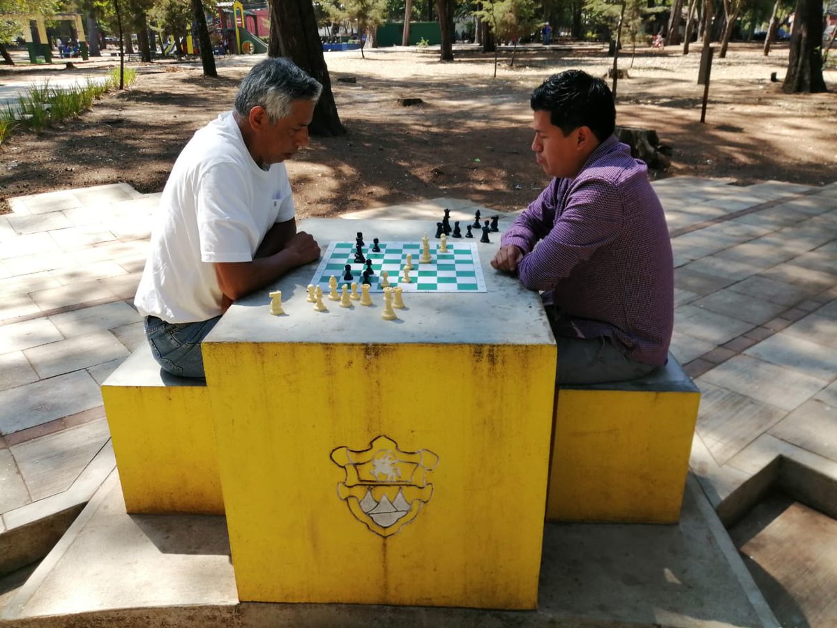MuniAuxiliarZ2's tweet photo. En día domingo es para compartir en #familia y aca te dejamos imágenes de las diferentes actividades que se realizan #PasosyPedales y #ParqueMinerva zona 2.
#MuniGuate #AlcaldiasAuxiliaresTrabajando https://t.co/K1U9Z9depO