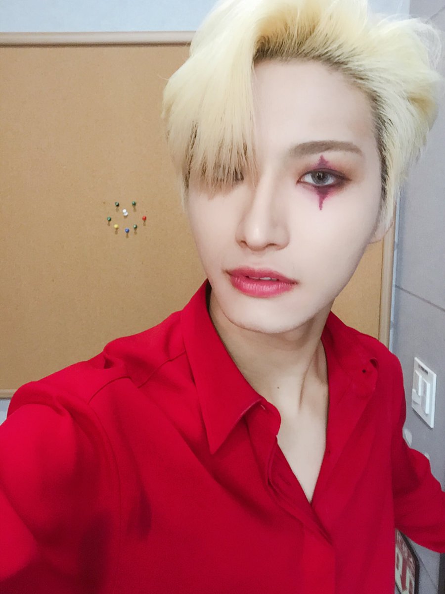 ATEEZofficial's tweet photo. [#성화] 에이티니 오늘도 ❤️❤️
#ATEEZ #에이티즈 https://t.co/fBmKL4ik74