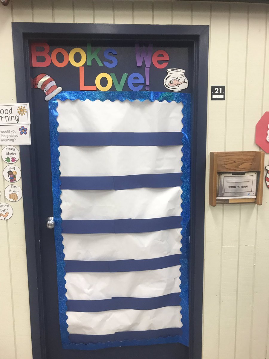 SondraBrake's tweet photo. Read Across America #plainfieldes #drsuessday #ReadAcrossAmericaDay https://t.co/yokSWkhpOT