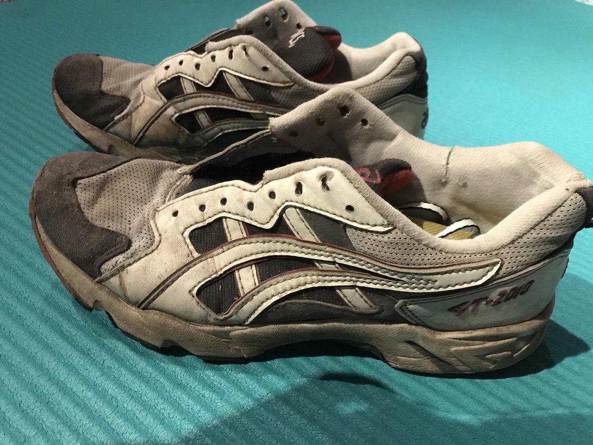 Mit diesen #Laufschuhen von #Asics lief ich 1999 meine Bestzeit im #Marathon in #Köln. #asicsfrontrunner2019
