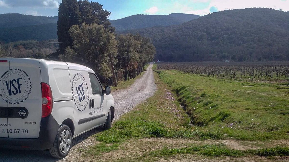 Where is VSF's van 'Valerie' today ? Amongst the vines in the Var collecting our first stocks of 2018 Rosé, yay !
#roseallday #wine4yachts #yachtcrew #cotedazurnow #winetime #yachtstew #yachtcharters #FrenchRiviera #Yachting #winedelivery #yeswayrose #vines #vineyards #provence