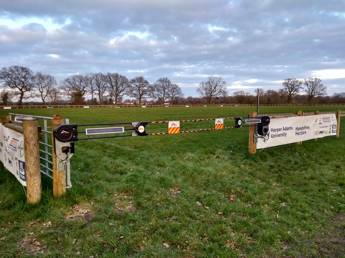 Dofygate's tweet photo. We have a gate at the Harper Adams University based Hands Free Hectare #HFHa. The autonomous tractor opens the gate and alarms if there is an unauthorised entry.. https://t.co/ChnEIBkoaU