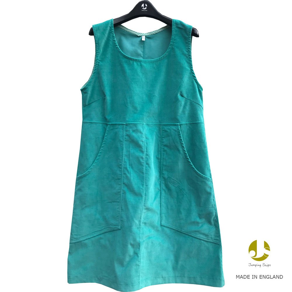 JumpingShipsUK's tweet photo. #herefordhour Did we tell you that our Amberley #utilitydress is now back in stock in gorgeous turquoise corduroy https://t.co/ro20s0Kpwb https://t.co/AOtV5NPwOf