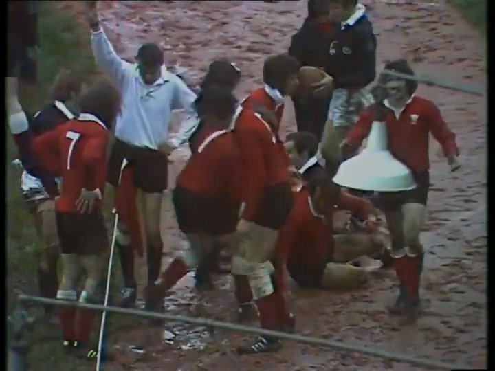  Happy 73rd birthday to Wales and Lions great Gareth Edwards! 