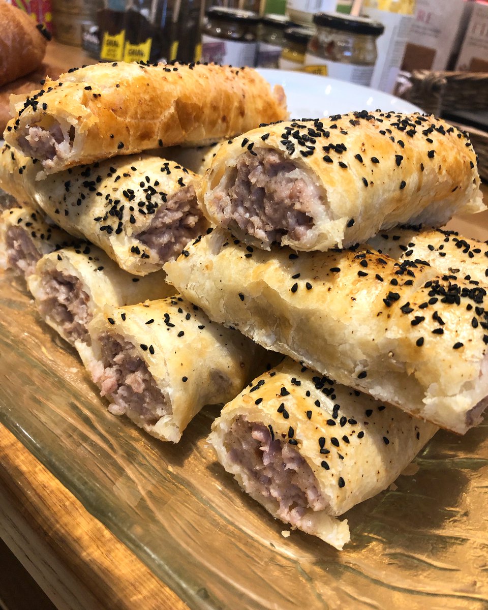 duckdeliLM's tweet photo. Warm sausage rolls sprinkled with black onion seeds, YES PLEASE! #LongMelford https://t.co/1VKLcgTEhj
