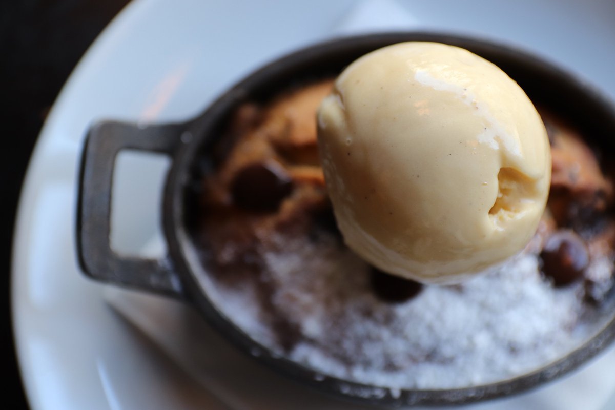 AubaineUK's tweet photo. Who needs #springtime when you could have this #dessert instead? Brompton's gooey warm #bakedcookie makes an extended winter worth it! #AubaineBrompton https://t.co/45NJPjWSsV