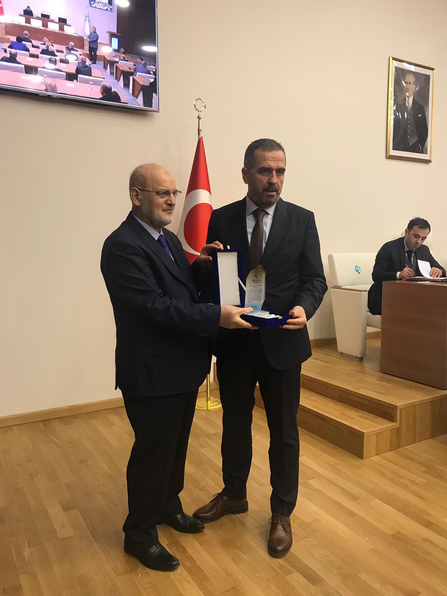 aksoguksu's tweet photo. Beykoz Belediyemiz tarafından ilçemize kazandırılan Belediye Meclis  Binasının açılışını gerçekleştirdik.   Yapımında emeği geçen herkese teşekkür ediyor, her zaman ilçemizi daha  ileriye taşıyacak hayırlı kararlara imza atılan bir mekan olmasını  temenni ediyorum. https://t.co/ZEEjo666vm